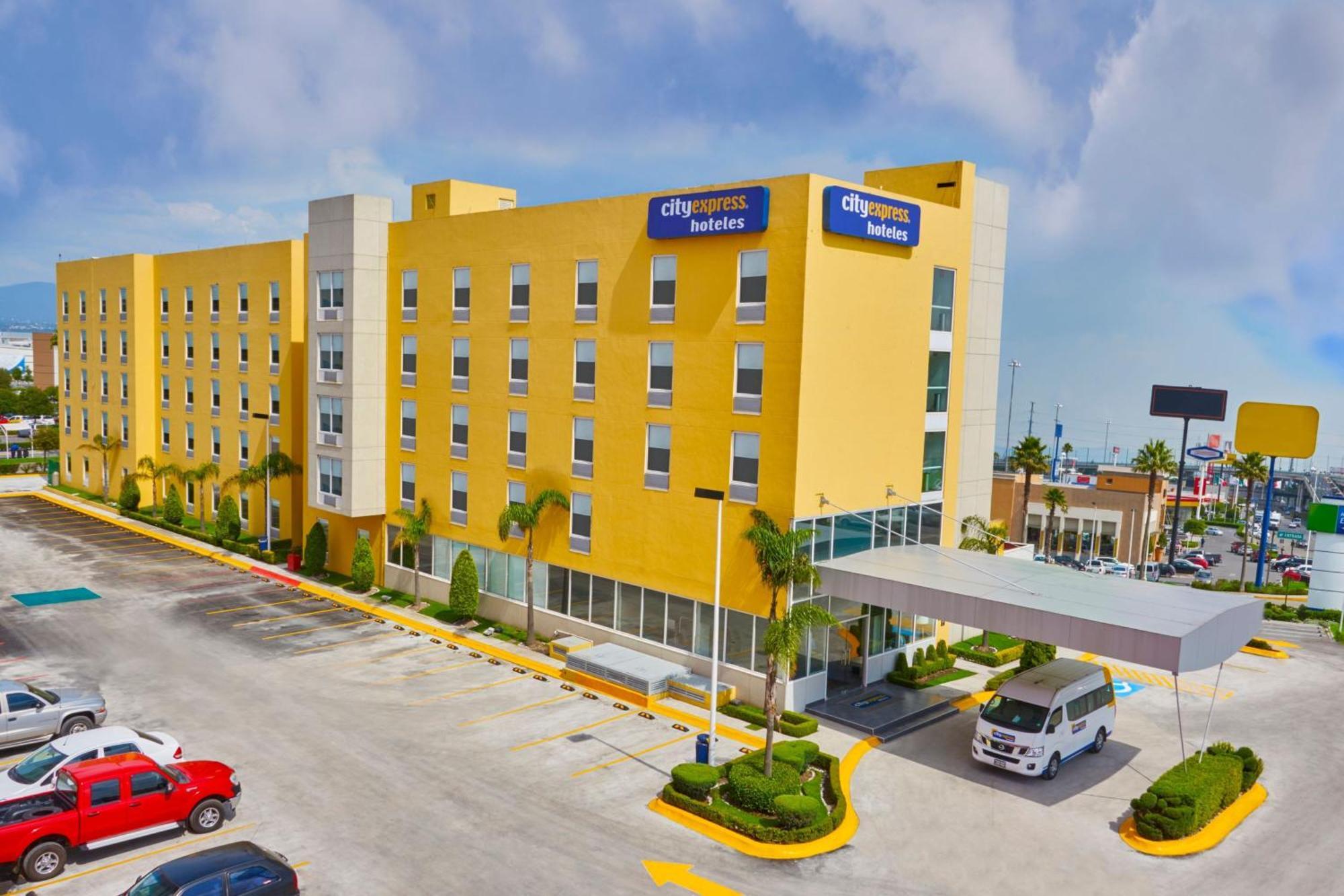 City Express By Marriott Toluca Exteriör bild